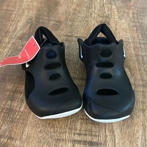 Nike Sunray Protect 3 TD Black White Toddler Water Sandals Little Kid 6C